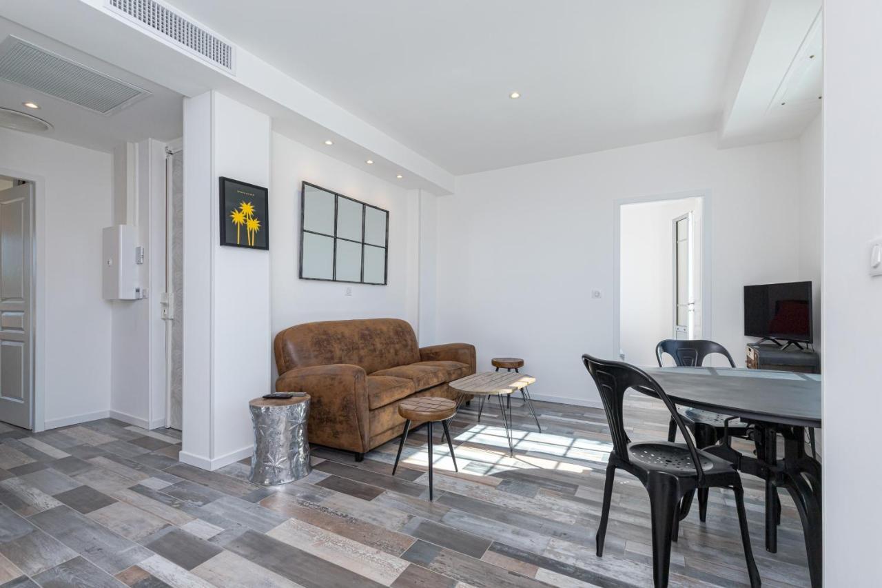 Squared Head-Apartment With Terrace In Nice Exterior photo