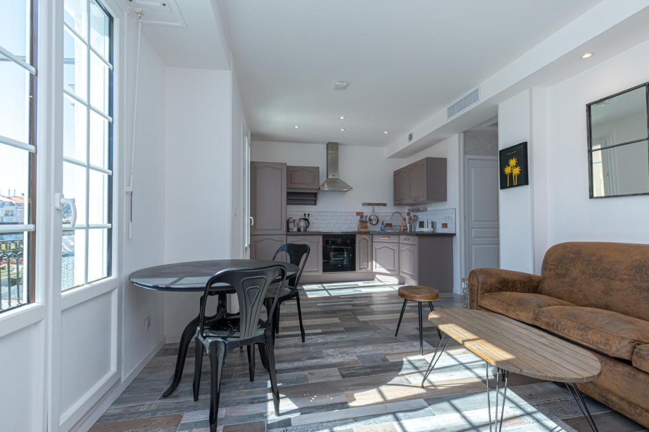 Squared Head-Apartment With Terrace In Nice Exterior photo