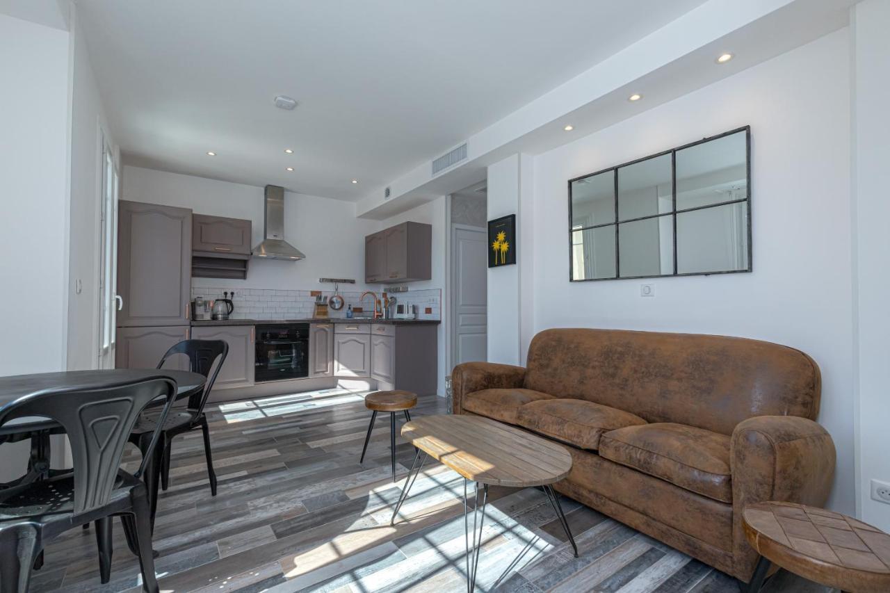 Squared Head-Apartment With Terrace In Nice Exterior photo